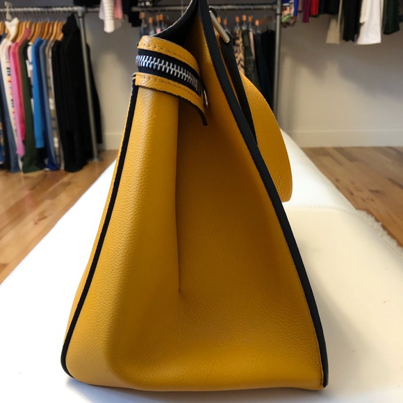 Celine Edge Handbag - Picture 6 of 7
